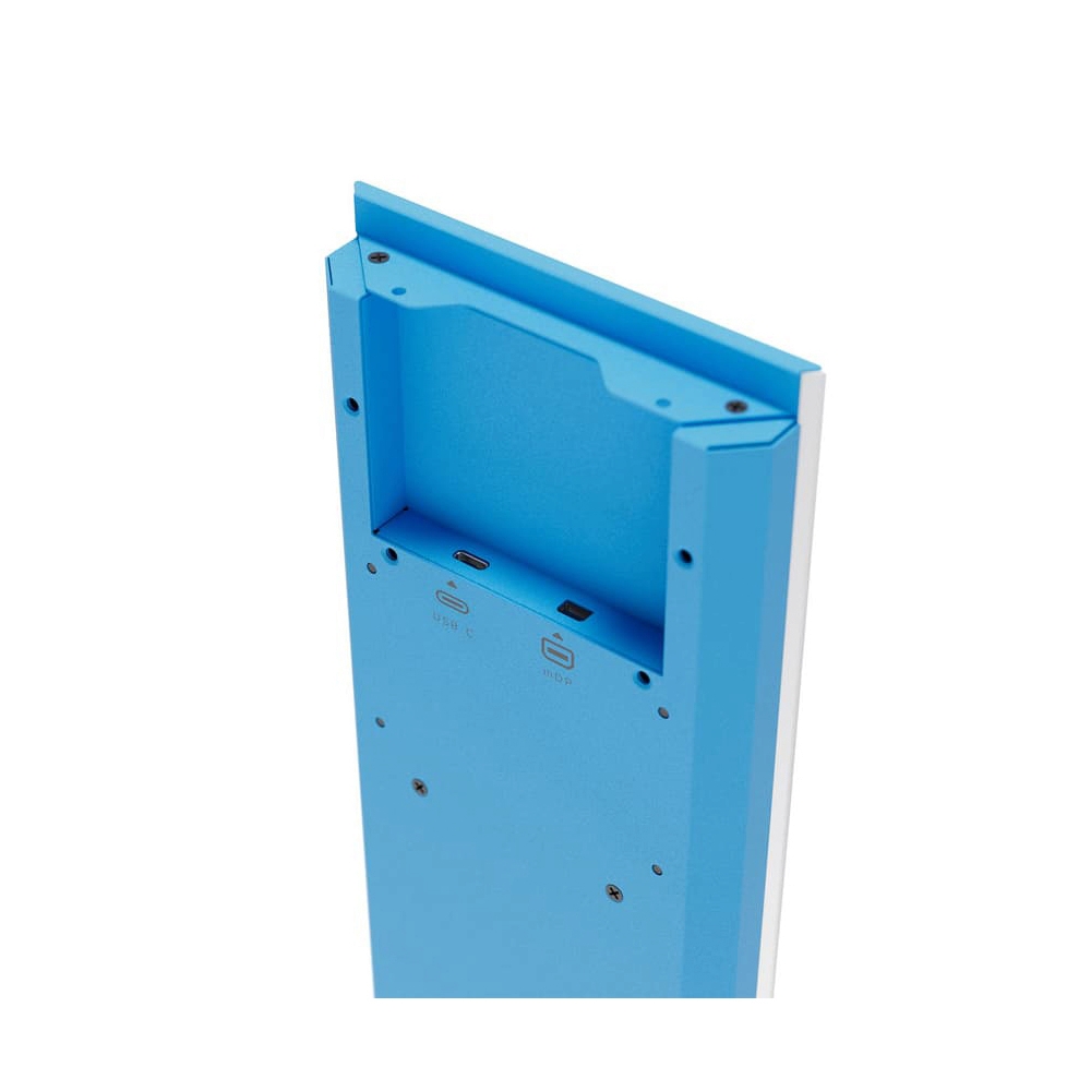 HYTE Y70 14.9'' LCD TOUCH UPGRADE KIT BLUE